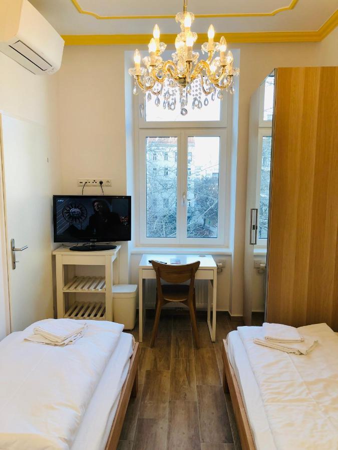 Ajo Central Room - Self-Check-In Вена Экстерьер фото