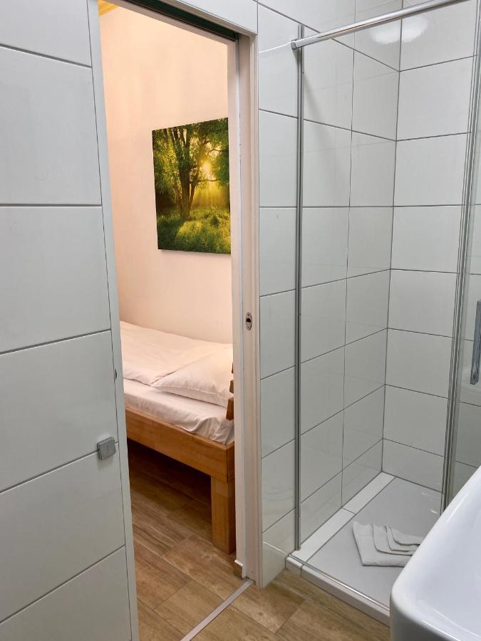 Ajo Central Room - Self-Check-In Вена Экстерьер фото