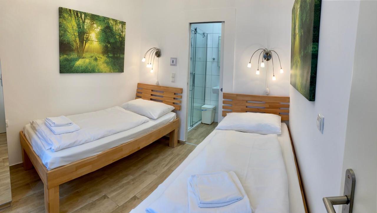 Ajo Apartments - Messe City Room - Self-Check-In Вена Экстерьер фото