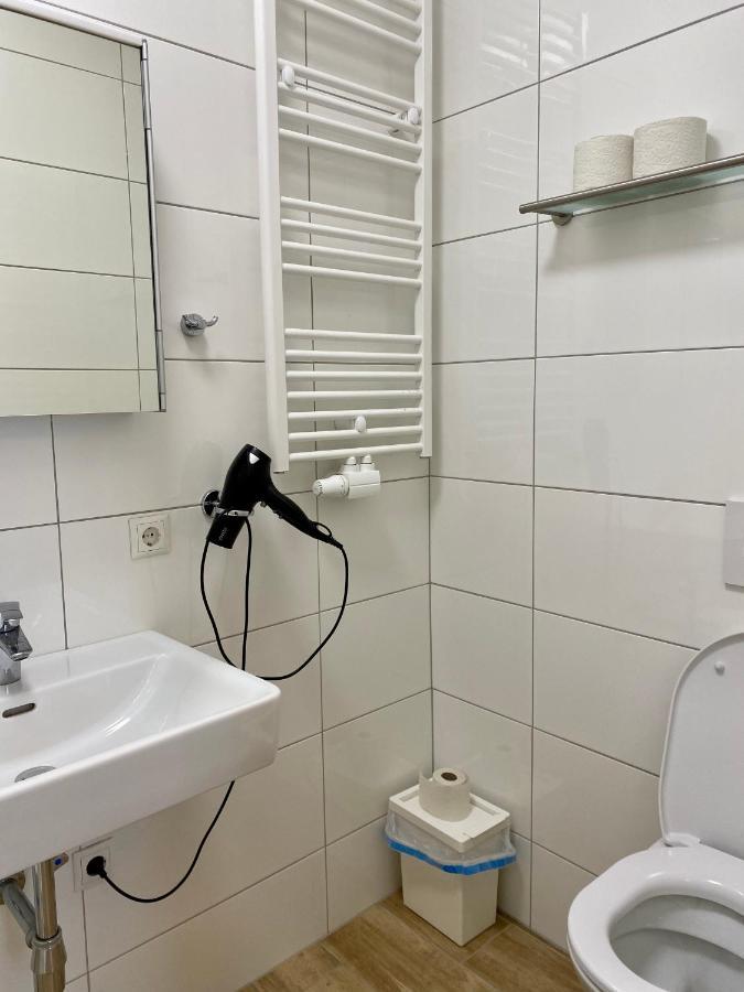 Ajo Central Room - Self-Check-In Вена Экстерьер фото